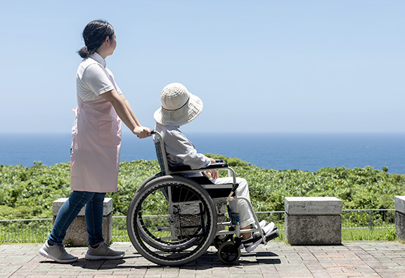 介護に向けて医療脱毛をする理由